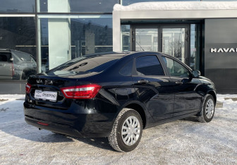 Подержанный автомобиль LADA (ВАЗ) Vesta Sedan 2021 года (5 фото)