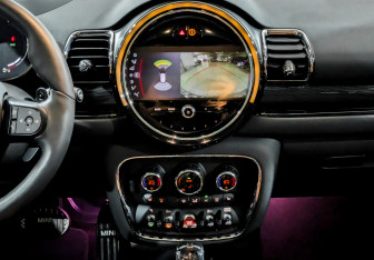 Подержанный автомобиль MINI Clubman Wagon 2022 года (15 фото)