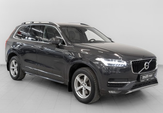 Подержанный автомобиль Volvo XC90 2018 года (3 фото)