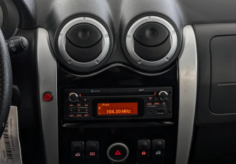 Подержанный автомобиль LADA (ВАЗ) Largus Wagon 2018 года (17 фото)