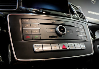 Подержанный автомобиль Mercedes-Benz GLE 2018 года (27 фото)