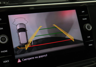 Подержанный автомобиль Volkswagen Tiguan 2020 года (14 фото)