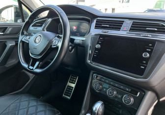 Подержанный автомобиль Volkswagen Tiguan 2019 года (9 фото)