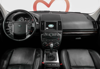 Подержанный автомобиль Land Rover Freelander 2014 года (8 фото)