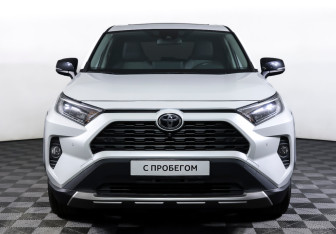 Подержанный автомобиль Toyota RAV4 2023 года (2 фото)