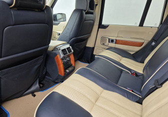 Подержанный автомобиль Land Rover Range Rover 2008 года (10 фото)