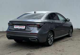 Подержанный автомобиль Omoda S5 2023 года (5 фото)