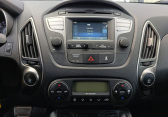 Подержанный автомобиль Hyundai ix35 2014 года (13 фото)