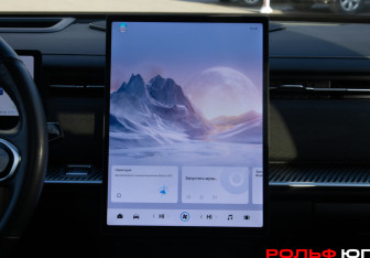 Подержанный автомобиль Jaecoo J7 2023 года (20 фото)