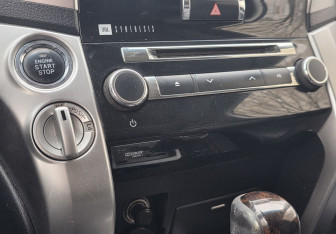 Подержанный автомобиль Toyota Land Cruiser Suv 2014 года (15 фото)