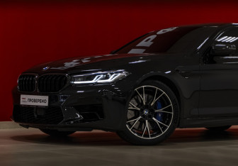 Подержанный автомобиль BMW M5 Sedan 2020 года (3 фото)