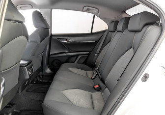 Подержанный автомобиль Toyota Camry Sedan 2019 года (12 фото)