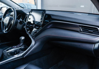 Подержанный автомобиль Toyota Camry Sedan 2021 года (7 фото)