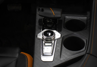 Подержанный автомобиль Changan UNI-V 2023 года (20 фото)