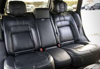 Подержанный автомобиль Land Rover Range Rover 2018 года (15 фото)