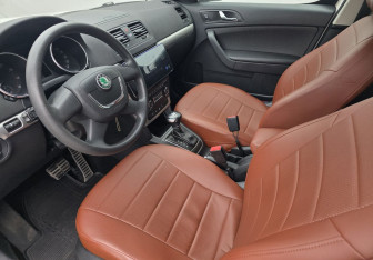 Подержанный автомобиль Skoda Yeti 2011 года (9 фото)