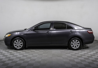 Подержанный автомобиль Toyota Camry Sedan 2007 года (8 фото)