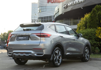 Подержанный автомобиль Haval F7 2020 года (4 фото)