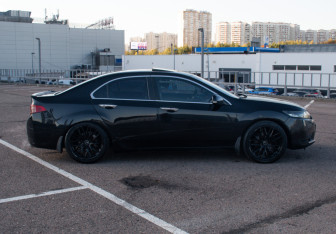 Подержанный автомобиль Honda Accord Sedan 2011 года (4 фото)