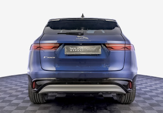 Подержанный автомобиль Jaguar F-Pace 2021 года (6 фото)