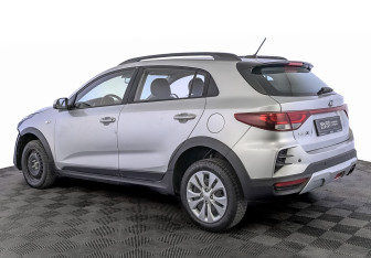 Подержанный автомобиль Kia Rio Hatchback 2021 года (7 фото)