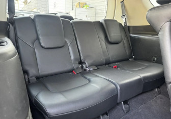 Подержанный автомобиль Infiniti QX80 2016 года (12 фото)