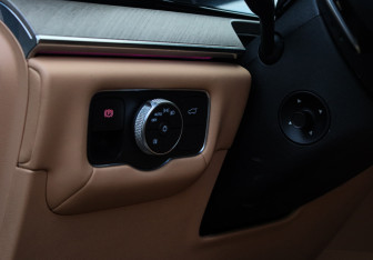 Подержанный автомобиль Jaecoo J8 2024 года (24 фото)