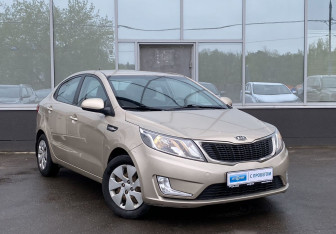 Подержанный автомобиль Kia Rio Sedan 2012 года (3 фото)