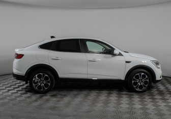 Подержанный автомобиль Renault Arkana 2021 года (4 фото)
