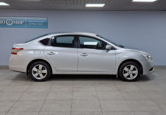 Подержанный автомобиль Nissan Sentra Sedan 2014 года (4 фото)