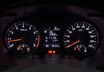 Подержанный автомобиль Kia Rio Sedan 2017 года (13 фото)