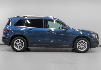 Подержанный автомобиль Mercedes-Benz GLB 2021 года (4 фото)