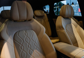 Подержанный автомобиль Voyah Free 2022 года (25 фото)