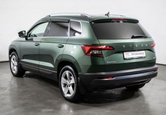 Подержанный автомобиль Skoda Karoq 2021 года (7 фото)