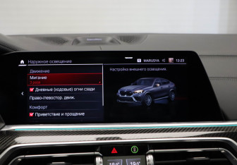 Подержанный автомобиль BMW X6 M 2021 года (23 фото)