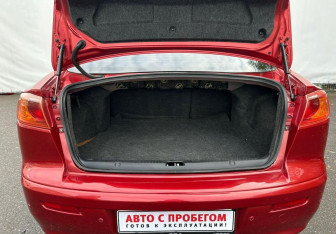 Подержанный автомобиль Mitsubishi Lancer Sedan 2008 года (13 фото)