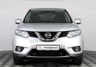 Подержанный автомобиль Nissan X-Trail 2017 года (2 фото)