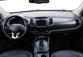 Подержанный автомобиль Kia Sportage 2013 года (13 фото)