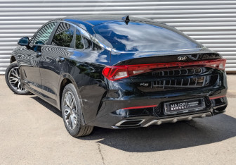 Подержанный автомобиль Kia K5 2021 года (7 фото)