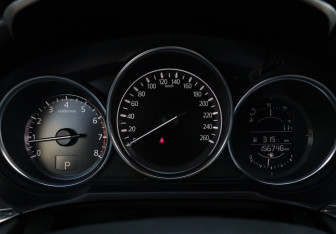 Подержанный автомобиль Mazda 6 Sedan 2018 года (18 фото)