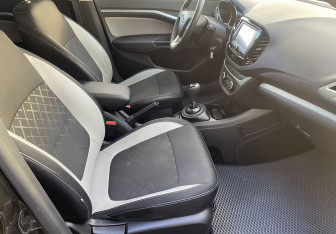 Подержанный автомобиль LADA (ВАЗ) Vesta Wagon 2019 года (9 фото)