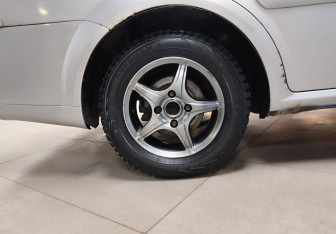 Подержанный автомобиль Chevrolet Lacetti Sedan 2008 года (9 фото)