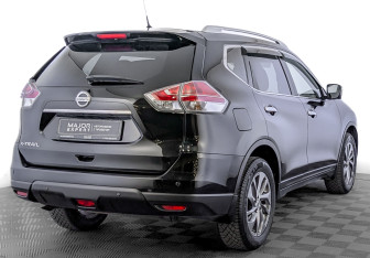 Подержанный автомобиль Nissan X-Trail 2016 года (5 фото)
