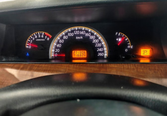 Подержанный автомобиль Nissan Teana 2006 года (12 фото)