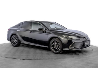 Подержанный автомобиль Toyota Camry Sedan 2022 года (3 фото)
