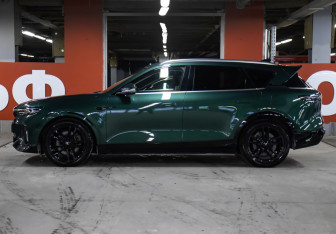 Подержанный автомобиль Voyah Free 2023 года (8 фото)