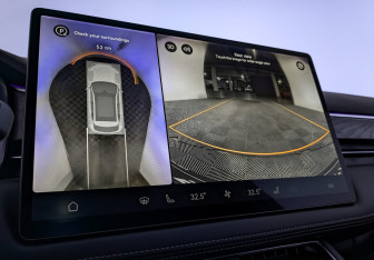 Подержанный автомобиль AITO M5 2023 года (28 фото)