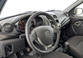 Подержанный автомобиль LADA (ВАЗ) Granta Sedan 2022 года (16 фото)