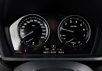 Подержанный автомобиль BMW X2 2019 года (16 фото)