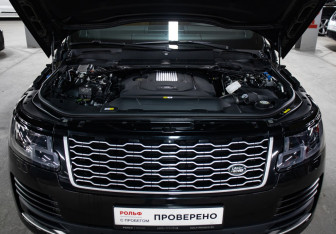 Подержанный автомобиль Land Rover Range Rover 2021 года (9 фото)